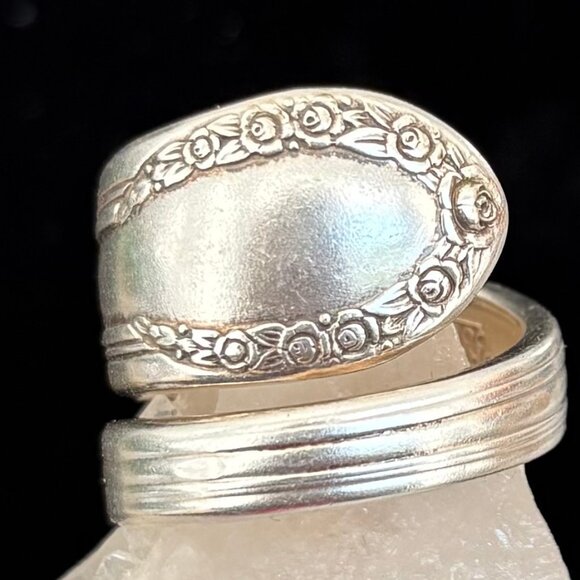 Silverware Silver Plated Ring Size 8 - Picture 1 of 8
